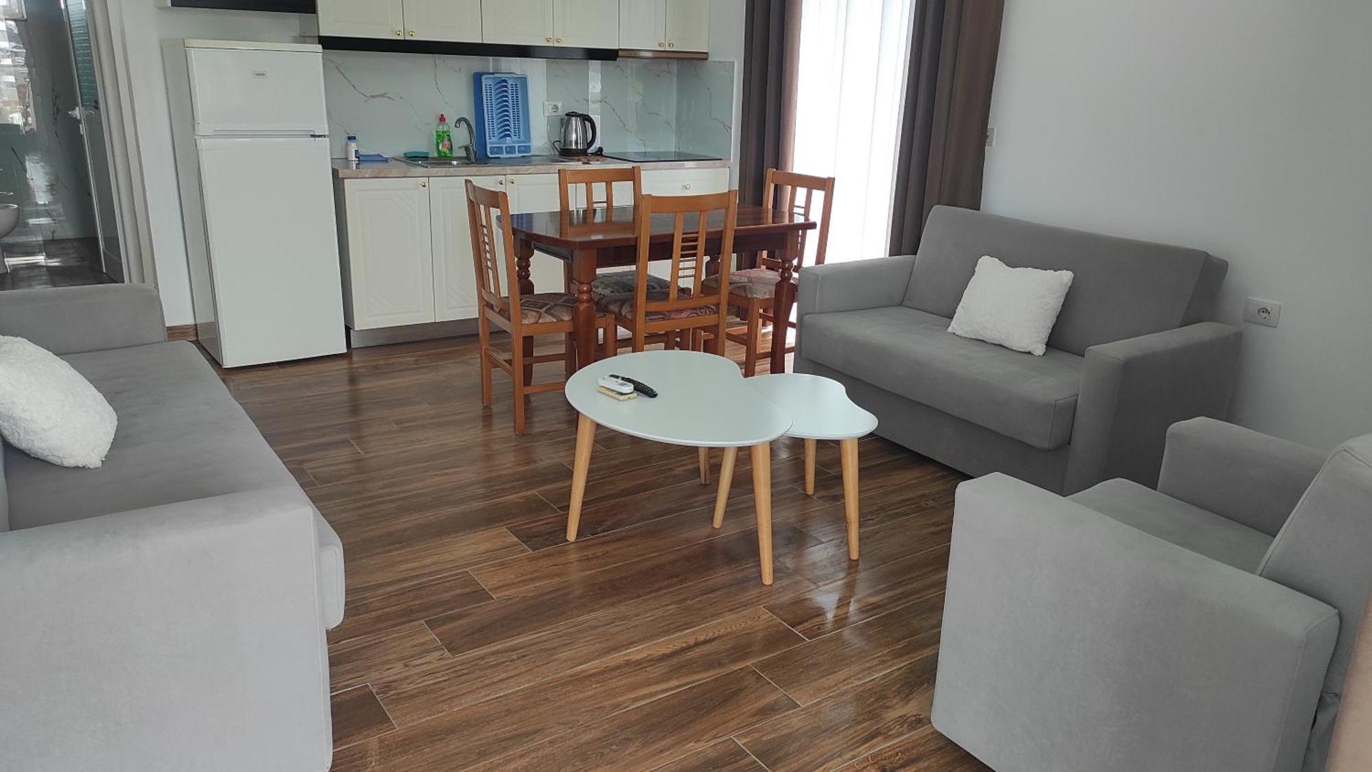 Four Seasons Apartments Ksamil Esterno foto